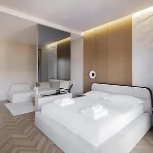 Square Garden Aparthotel